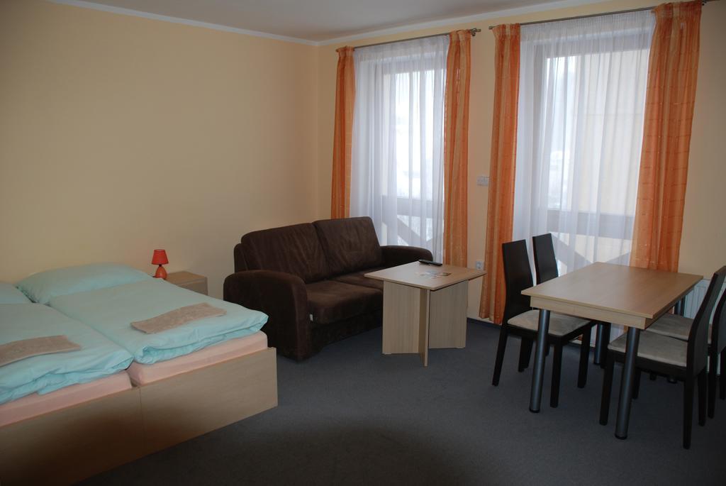 Apartmány Sport with Garage Rokytnice nad Jizerou Habitación foto